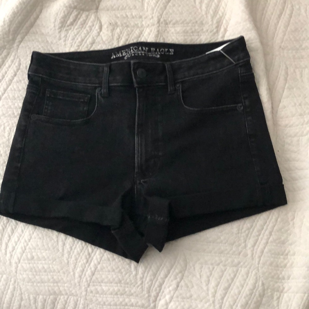 AEO BLack high rise shorts
